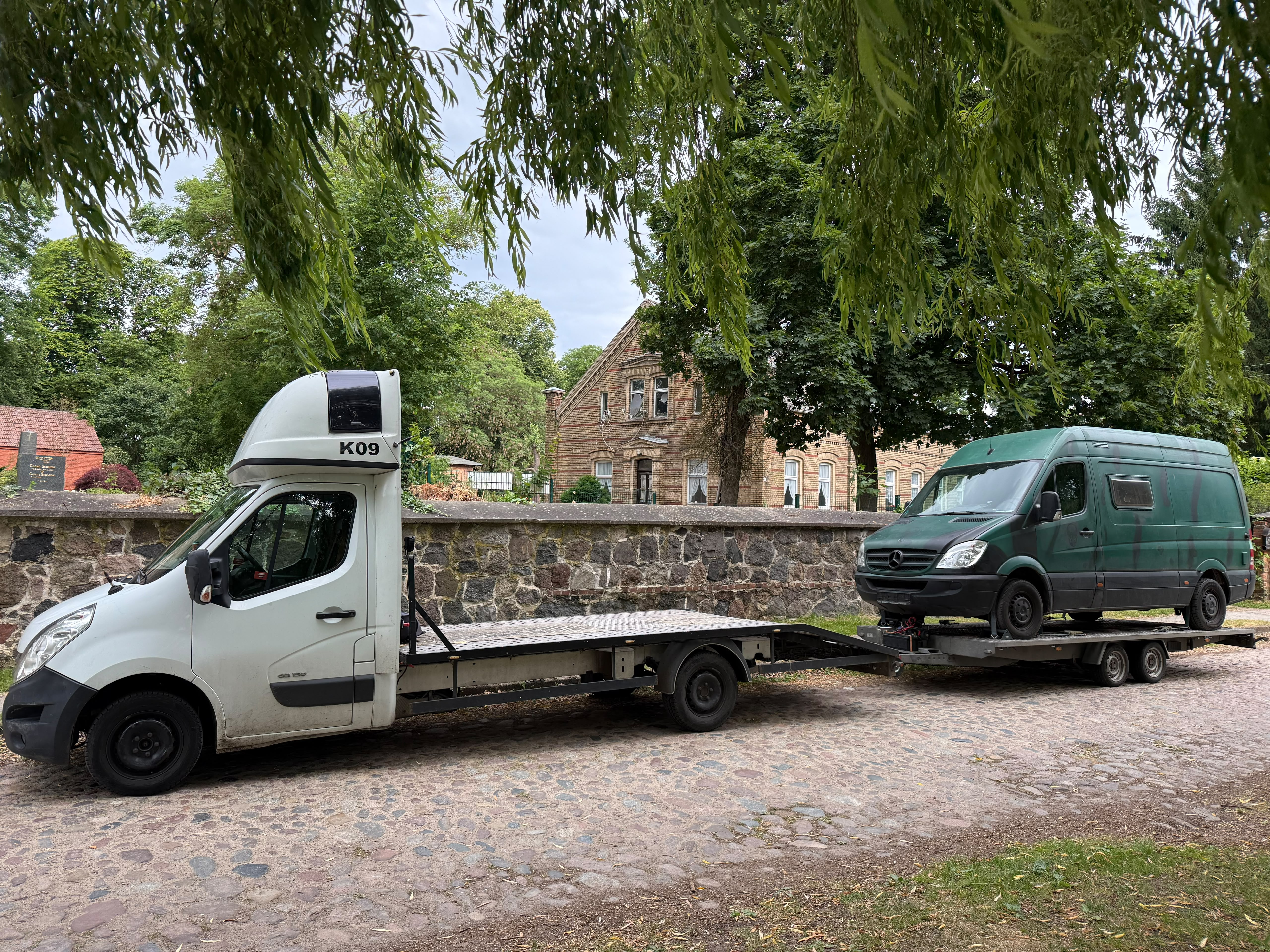 Laweta CarBoss z Mercedesem Sprinter